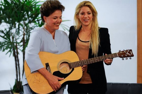 Bulgaria: Shakira, Dilma Rousseff Unite to Aid Brazilian Children