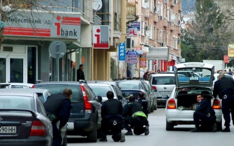 Bulgaria: Armed Robber Takes Hostages in Bulgaria's Sliven - Update