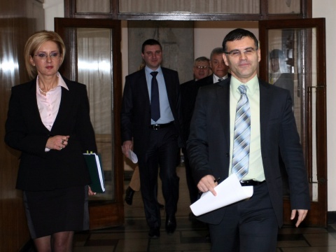 Bulgaria: Bulgarian Govt Predicts Greater FDI, Domestic Consumption Starting 2011
