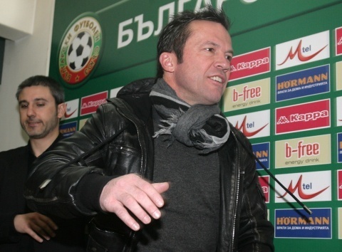 Bulgaria: Bulgaria's Coach to Kick Players Out, Tell Them to Focus on Family Activities