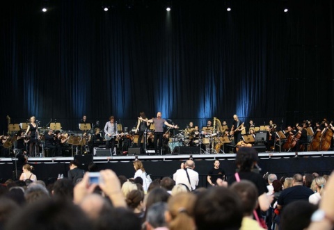Bulgaria: Sting, Sofia Philharmonic Orchestra Enchant 15 000