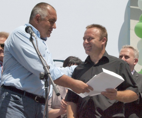 Bulgaria: Bulgaria Awards Citizenship to Macedonian Rescuer in Hellish Crash