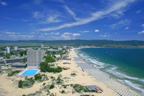Bulgaria: Hotel Owners in Bulgaria's Sunny Beach Rise Anew against Double Taxation