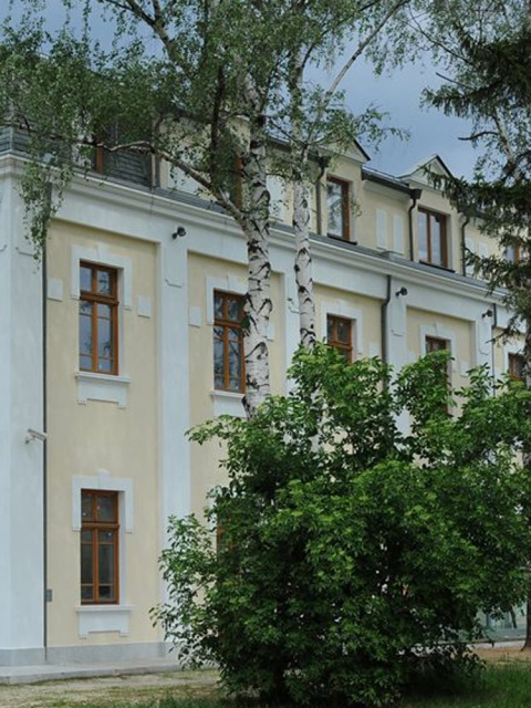 Bulgaria: Bulgaria Plans Its Own 'Louvre'... and a Museum of Totalitarian Art