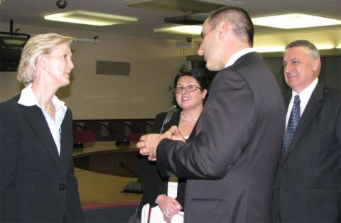 Bulgaria: Bulgarian Top Cop Eager to Cooperate with US - WikiLeaks