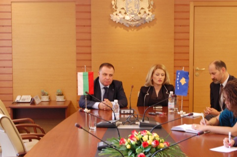 Bulgaria: Kosovo Considers Bulgarian Food in Wake of Serbian Embargo