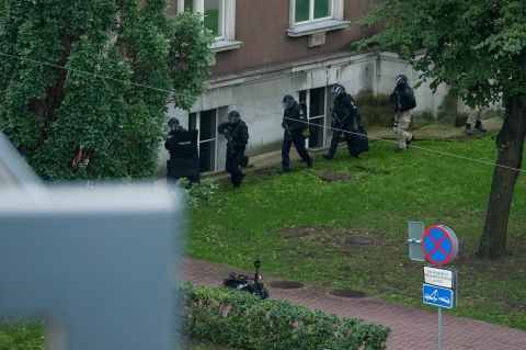 Bulgaria: Estonian Hostages Freed, Attacker Dead