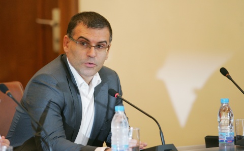 Bulgaria: Bulgarian Cabinet Promises Not to Raise Taxes While in Power