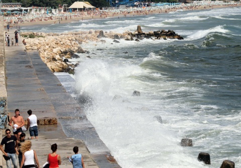 Bulgaria: Record Heat Hits Bulgaria's Black Sea Port Varna