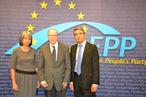 Bulgaria: EPP Leader Throws Weight Behind Plevneliev for Bulgarian Presidency