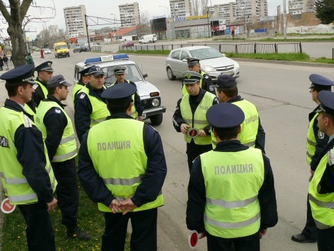 17 Bulgarian Traffic Cops Busted for Corruption: 17 Bulgarian Traffic Cops Busted for Corruption