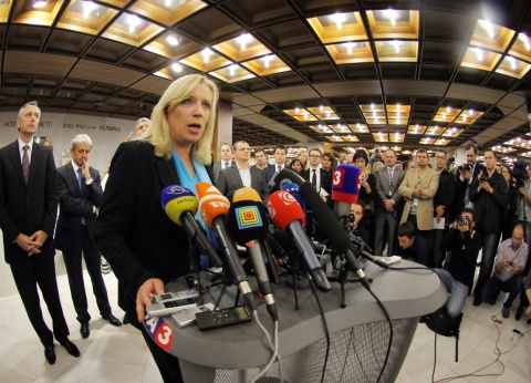 Bulgaria: Slovakia Rejects Euro Plan