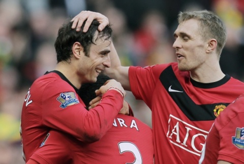 Sir Alex: Berbatov Stays with ManU: Sir Alex: Berbatov Stays with ManU