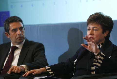 Bulgarian EU Commissioner Lauds Cabinet for Retirement Reform: Bulgarian EU Commissioner Lauds Retirement Reform