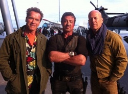 Bulgaria: Stallone, Schwarzwnegger under Fire for Waking Up Bulgarian Bats*