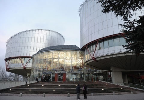 Strasbourg Sentences Bulgaria for Inhumane Treatment of Inmate: Strasbourg Sentences Bulgaria for Inhuman Treatment of Inmate