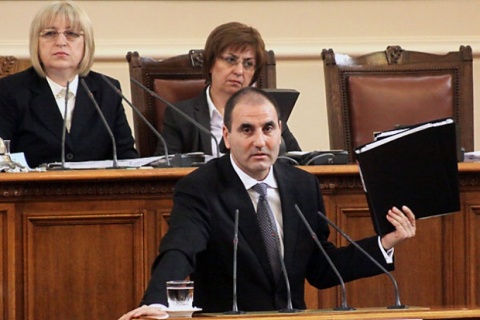 Bulgaria: Bulgarian Govt, Opposition Clash over PM's Ties with Russian Mafioso