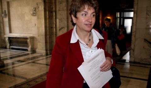 New Bonus Scandal Emerges at Bulgarian Agriculture Institutions: Bonus Scandal Emerges at Bulgarian Agriculture Bodies