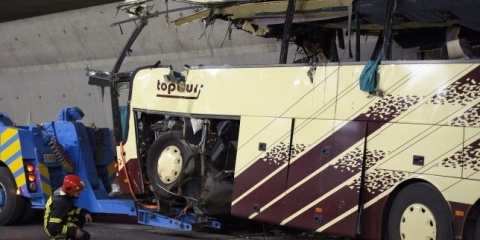 Bus Crash Kills 22 Children, 6 Adults in Switzerland: Bus Crash Kills 22 Children, 6 Adults in Switzerland
