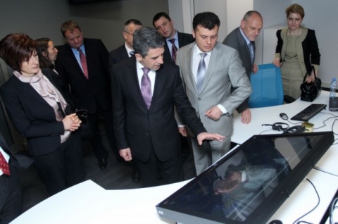 Bulgaria: Bulgarian President Opens HP Command Center in Sofia Business Park