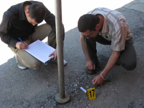 Mass Clan Brawl Erupts in Bulgarian Supermarket: Mass Roma Clan Brawl Erupts in Bulgarian Supermarket