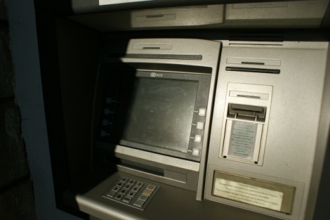 Bulgaria: 3 Bulgarians Arrested in France over ATM Skimming Device