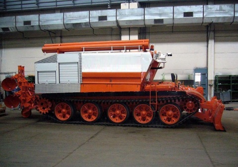 Bulgaria: Bulgaria Tests Special Fire-Fighting Tank in Vitosha Wildfire