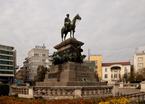 Tsar Liberator Monument in Sofia Removed for Restoration: Tsar Liberator Monument in Sofia Removed for Restoration