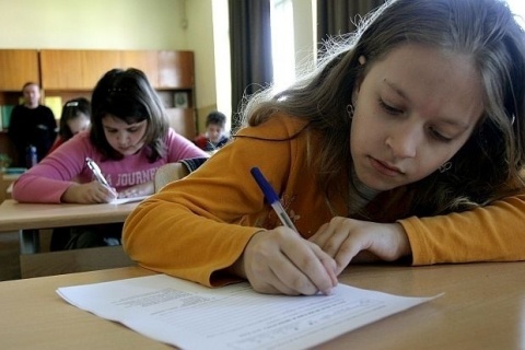 Parents to Sue Serbia over Lack of Bulgarian School Books: Parents to Sue Serbia over Lack of Bulgarian School Books