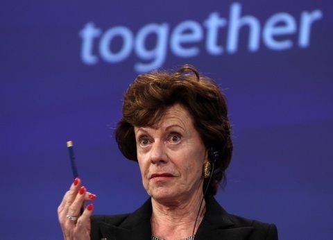 Bulgaria: Bulgaria May End Up Having Europe's Fastest Internet, Kroes Says