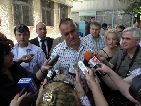 Poll Shows Collapse in Approval Ratings of Bulgaria's Ruling GERB: Bulgaria's Ruling GERB Approval Ratings Collapse - Poll