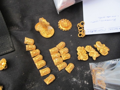 Bulgarian Archaeologists Find Unique Gold Thracian Treasure: Bulgarian Archaeologists Find Unique Gold Thracian Treasure