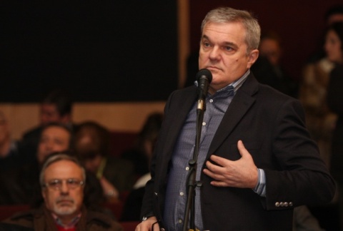 Bulgarian Socialists Part with Old-timers for Election Sake: Bulgarian Socialists Part with Old-timers for Election Sake