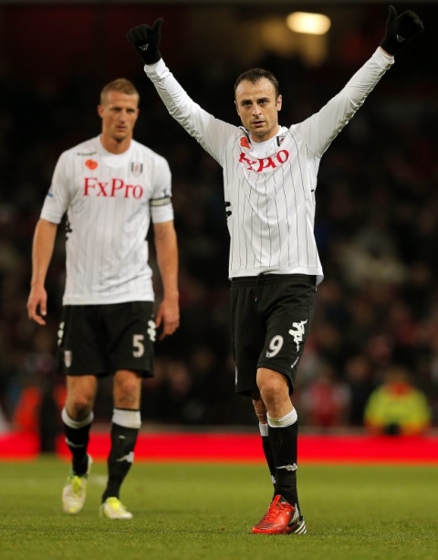Bulgaria: Berbatov Pushes QPR towards Relegation, Surpasses Bergkamp