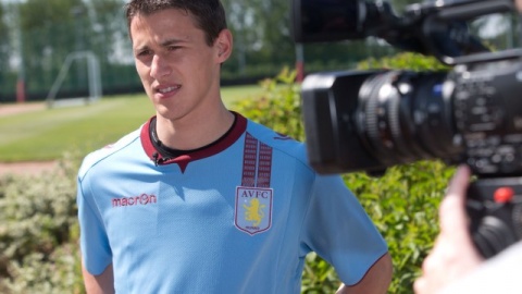 Bulgaria: Bulgaria's Tonev Excited to Join Aston Villa