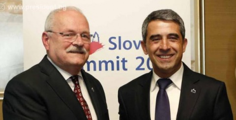 Bulgaria: Bulgarian President: Cohesion Is Key to EU Integration