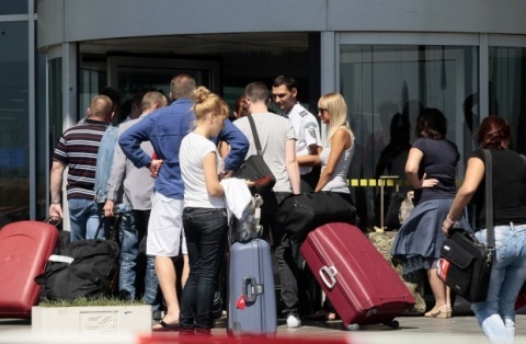 Trips of Bulgarians Abroad Up 6% in June 2013 Y/Y: Trips of Bulgarians Abroad Up 6% in June 2013 Y/Y