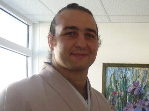 Kotooshu Gives Up Bulgarian Citizenship: Kotooshu Gives Up Bulgarian Citizenship