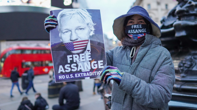 Bulgaria: Assange's Lawyers are Suing the CIA