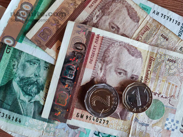 Bulgaria: Almost One in Three Bulgarians Cannot Pay All their Bills