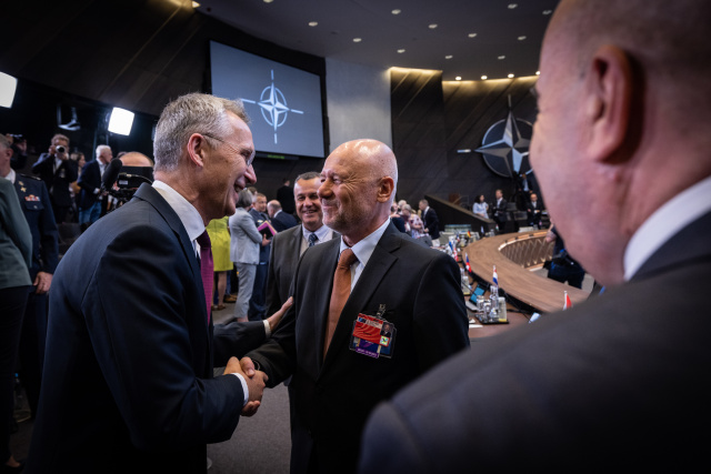 Bulgaria: Bulgarian Aid to Ukraine will not include Heavy Equipment and Aviation