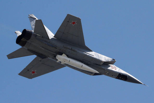 Bulgaria: Russian MiG-31 Fighter Jets begin Patrols over the Black Sea
