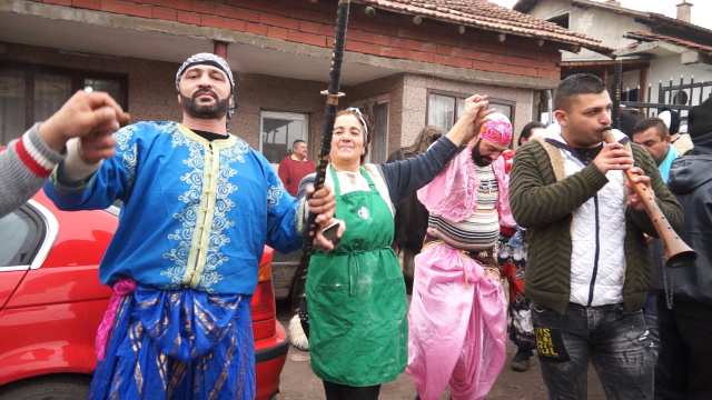 Bulgaria: Bulgaria: Roma Communities Embark on Three-Day New Year Celebrations