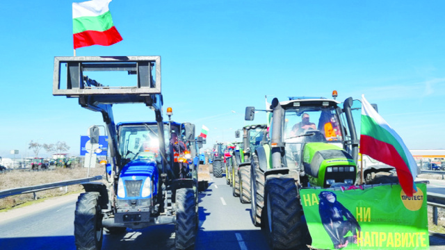 Bulgaria: Bulgarian Farmers Extend Protests, Blockades Continue for Third Consecutive Day