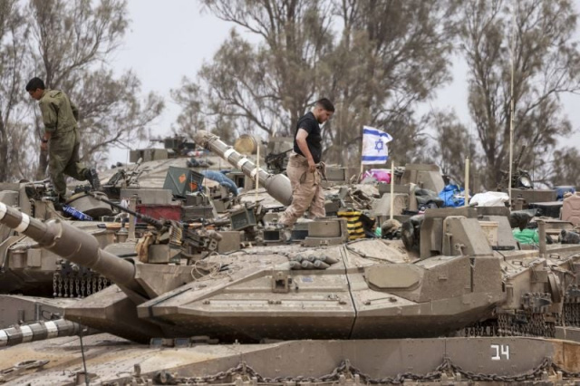 Bulgaria: Israeli Tanks Push into Rafah Center