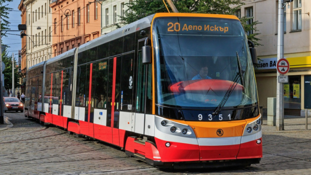 Bulgaria: Sofia Enhances Public Transit with 18 New Trams