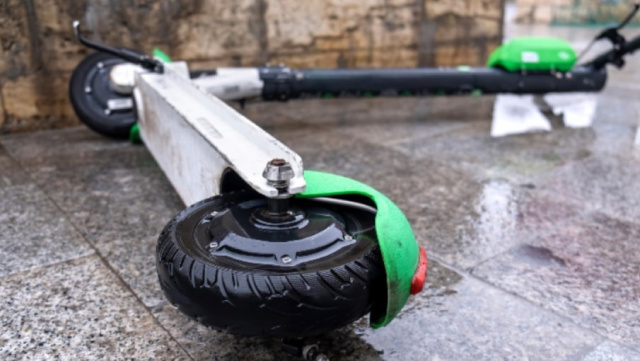 Bulgaria: Pleven Tragedy: 16-Year-Old Succumbs to Injuries After Scooter Fall