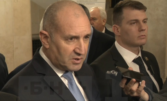 Bulgaria: Bulgaria's President: Military Strategy in Ukraine Is a Dead End, Diplomacy Is Key