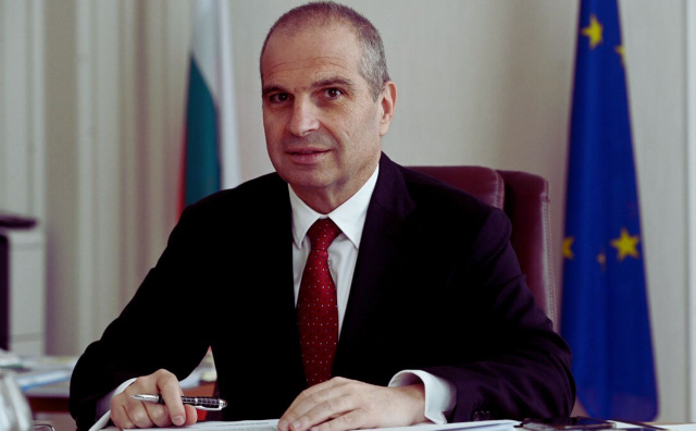 Bulgaria: Bulgaria’s Euro Leap: Transport Minister Calls the New Currency a 'Language of Trust'