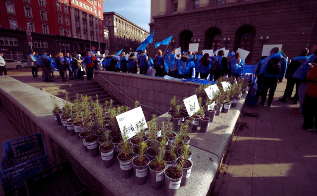 Bulgaria: Bulgaria’s Agriculture Workers Protest Low Pay: '1,000 Euros Is Unacceptable'